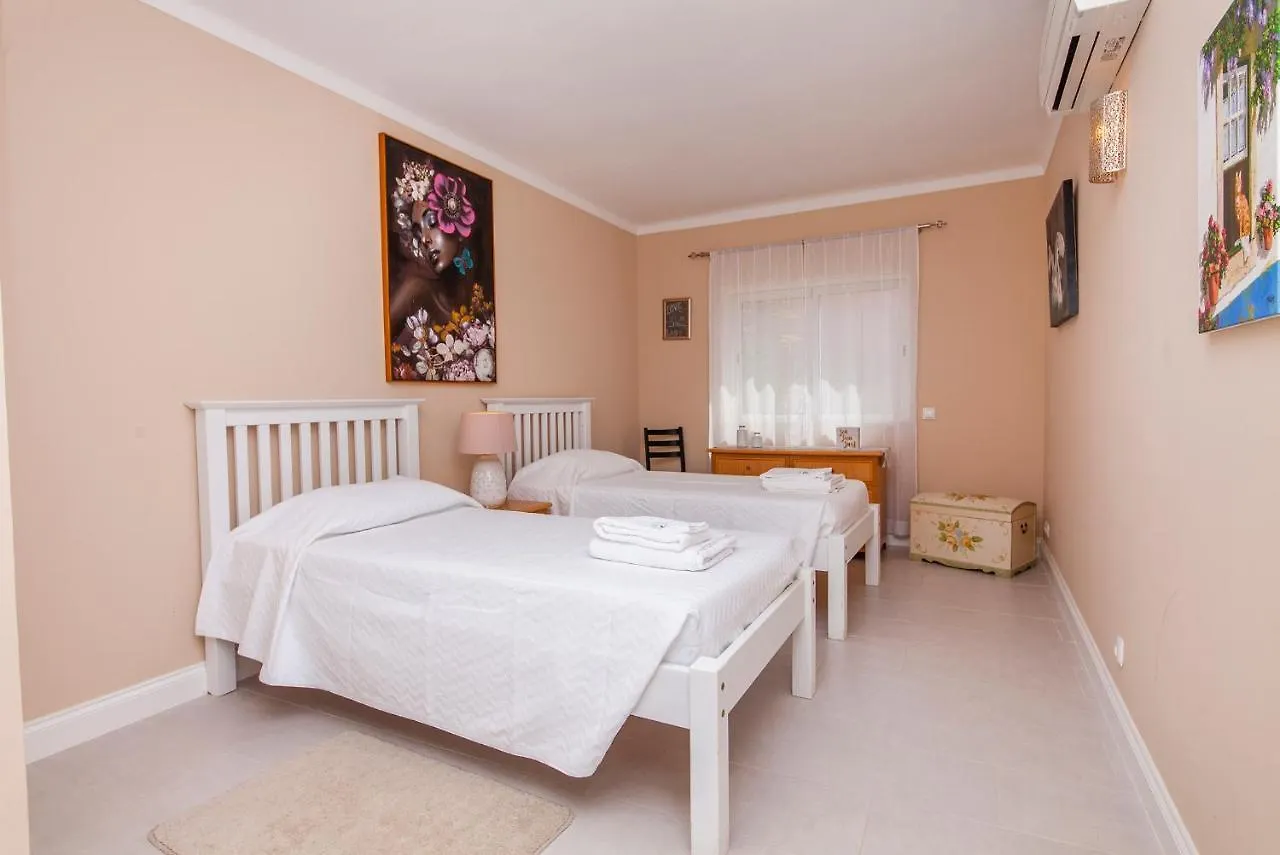 B89 - Porto Dona Maria Apartment Luz